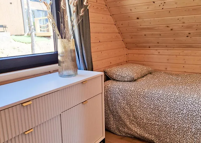 Przystanek Wdzydze Perła Jezior *